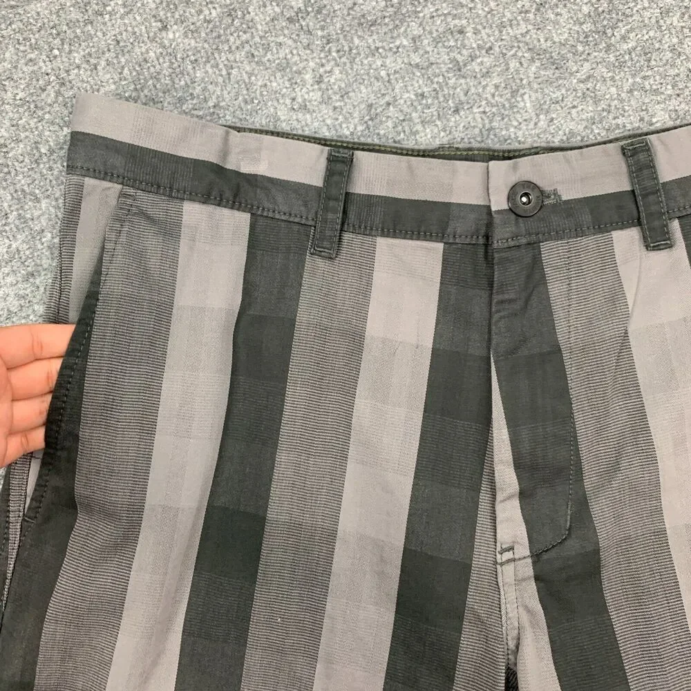 The North Face Narrows Short Mens 34 Gray Striped Stretch Cotton Belt Loops